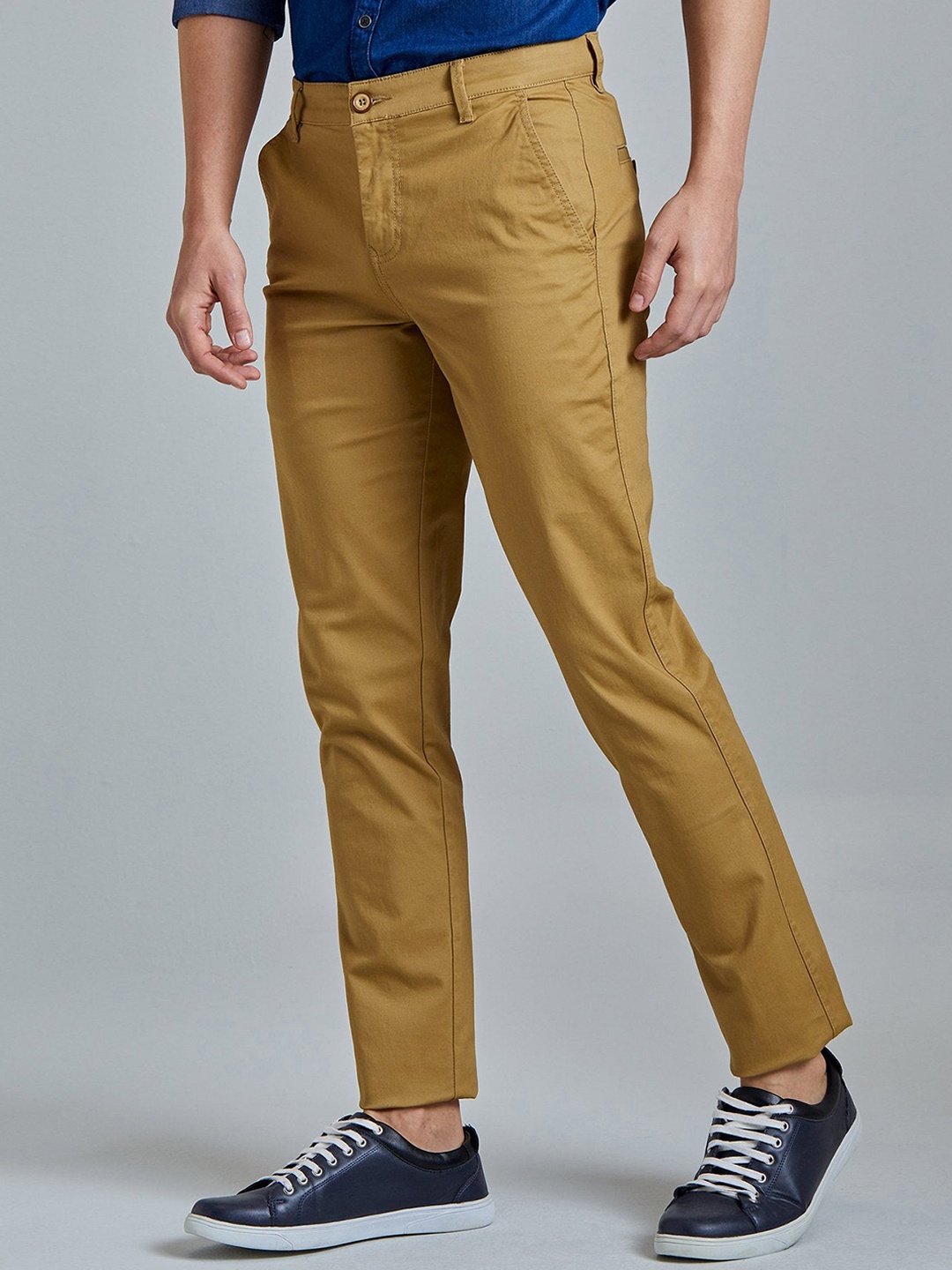 

Red Flame Men Slim Fit Stretchable Mid-Rise Trousers, Khaki