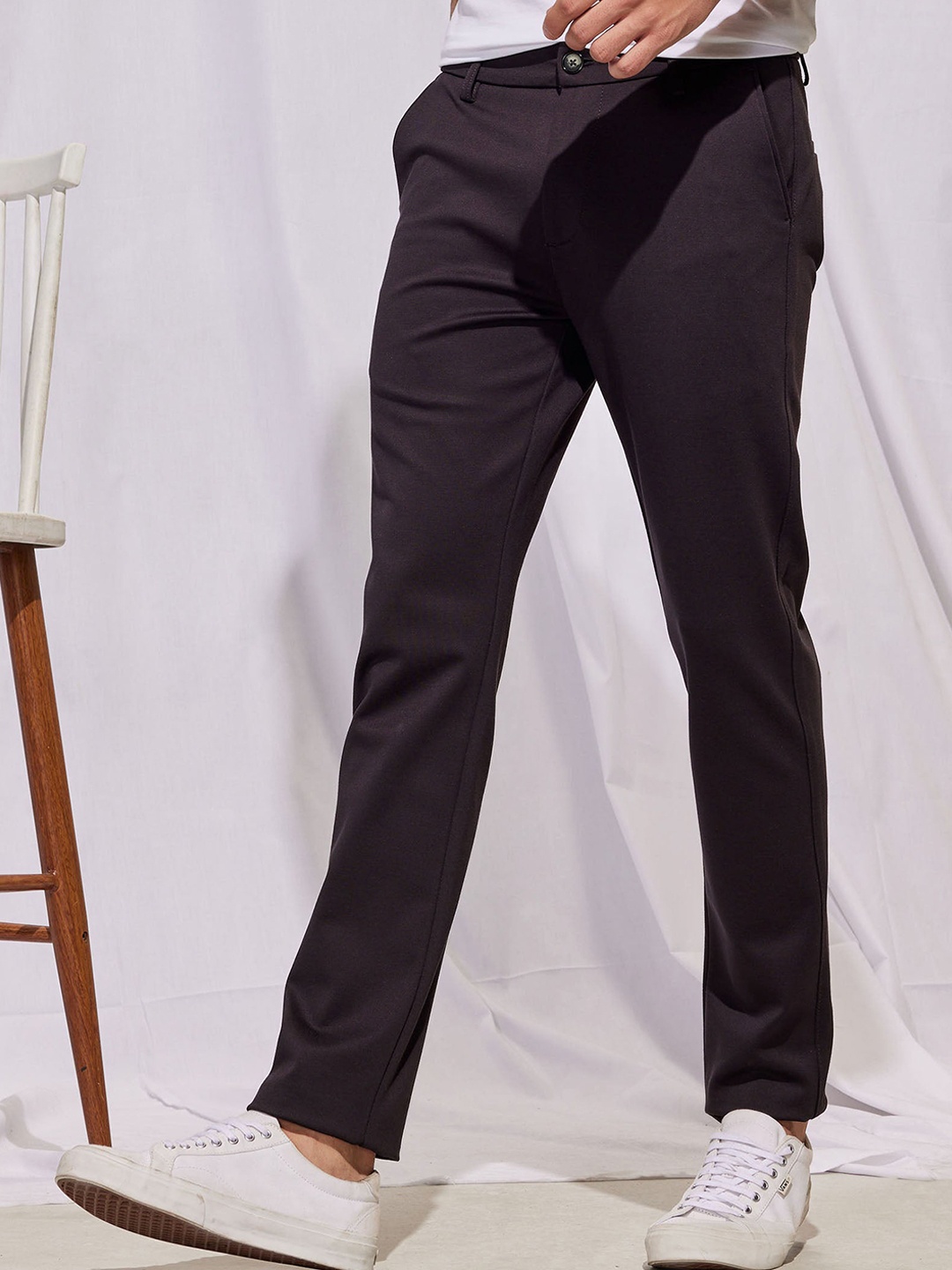 

Red Flame Men Slim Fit Mid-Rise Chinos Trousers, Grey