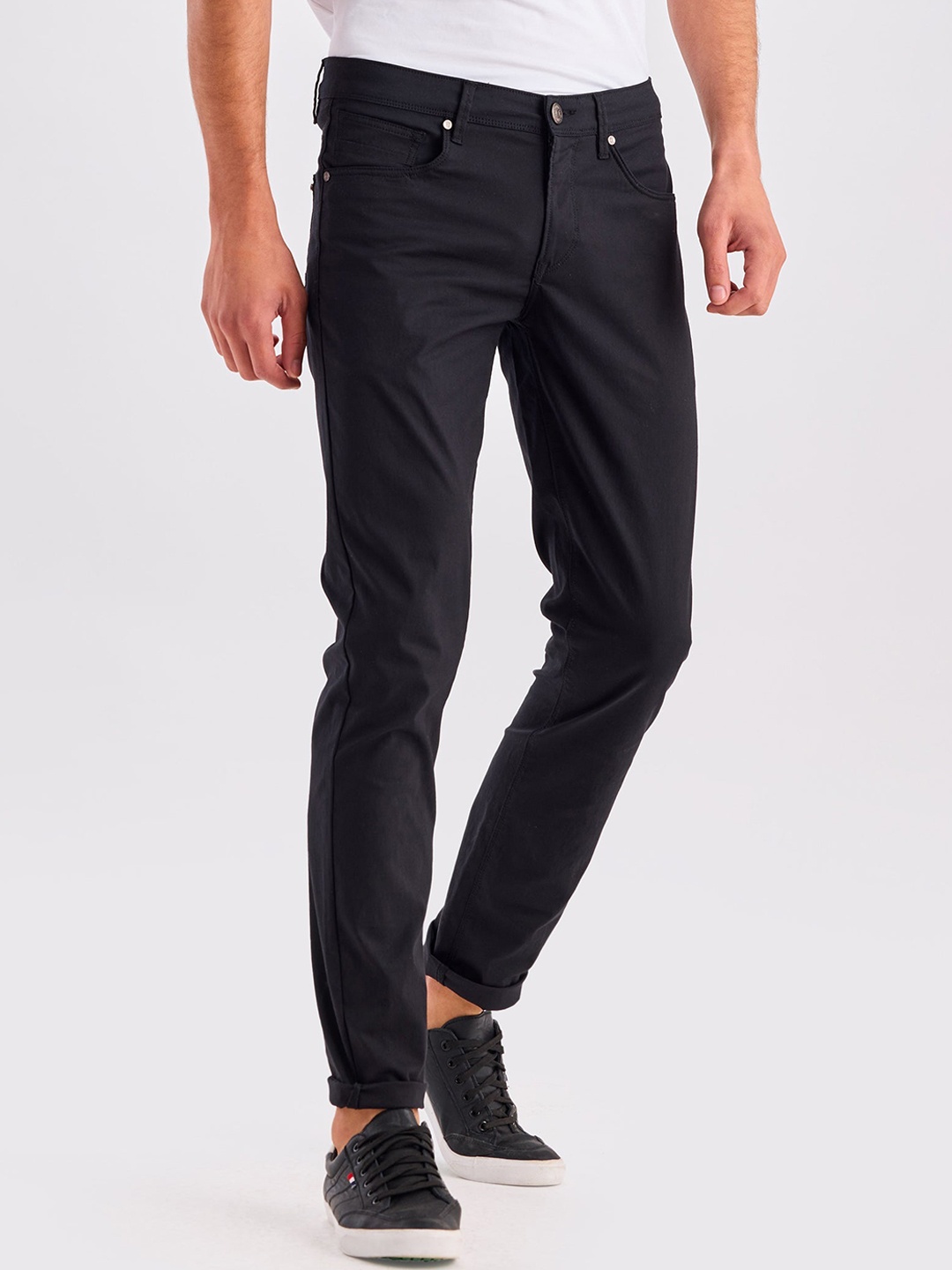 

DAGERRFLY Men Slim Fit Mid-Rise Stretchable Regular Trousers, Black