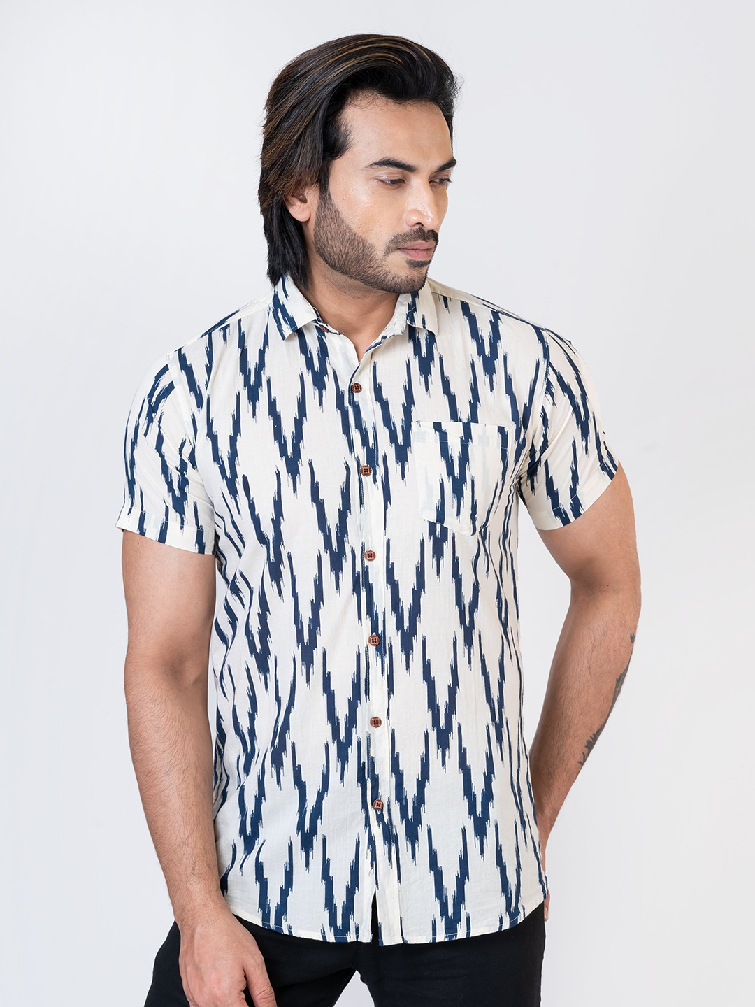 

Kartikeya Jaipur Standard Opaque Striped Cotton Casual Shirt, Blue