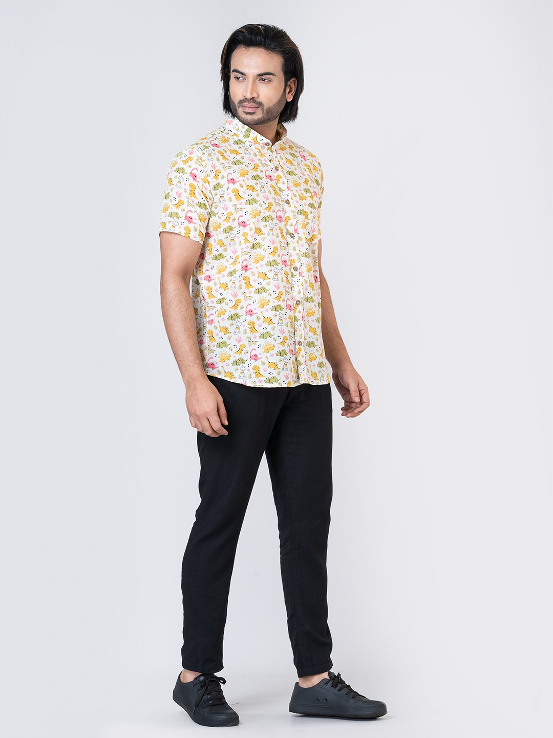 

Kartikeya Jaipur Standard Floral Opaque Printed Cotton Casual Shirt, White