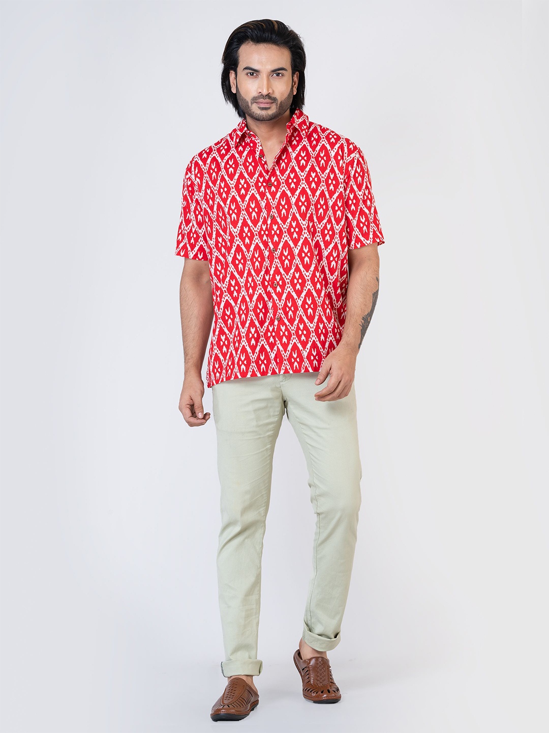 

Kartikeya Jaipur Geometric Printed Relaxed Opaque Printed Cotton Casual Shirt, Pink