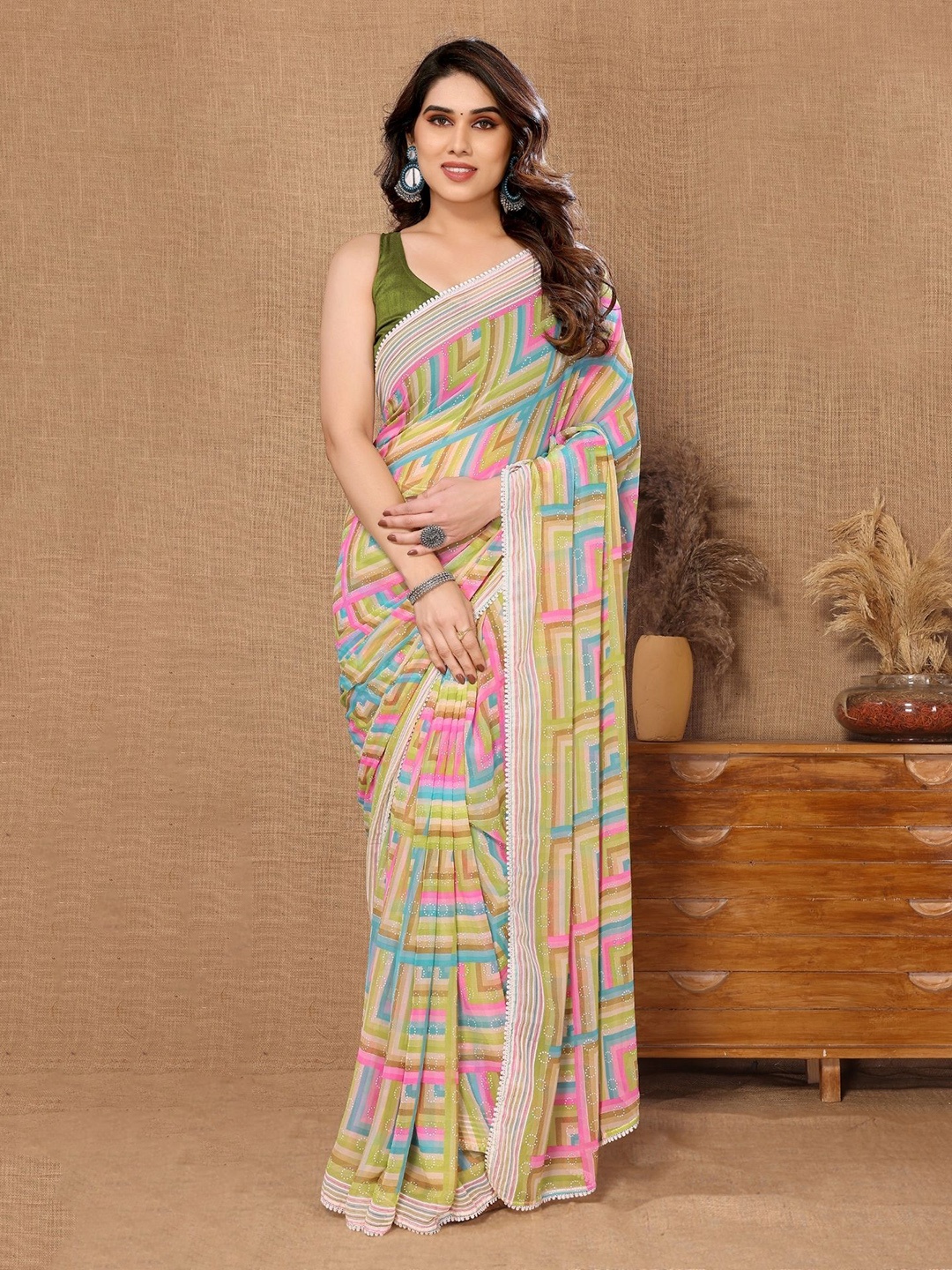 

GLORYANCE Abstract Printed Ready to Wear Saree, Green