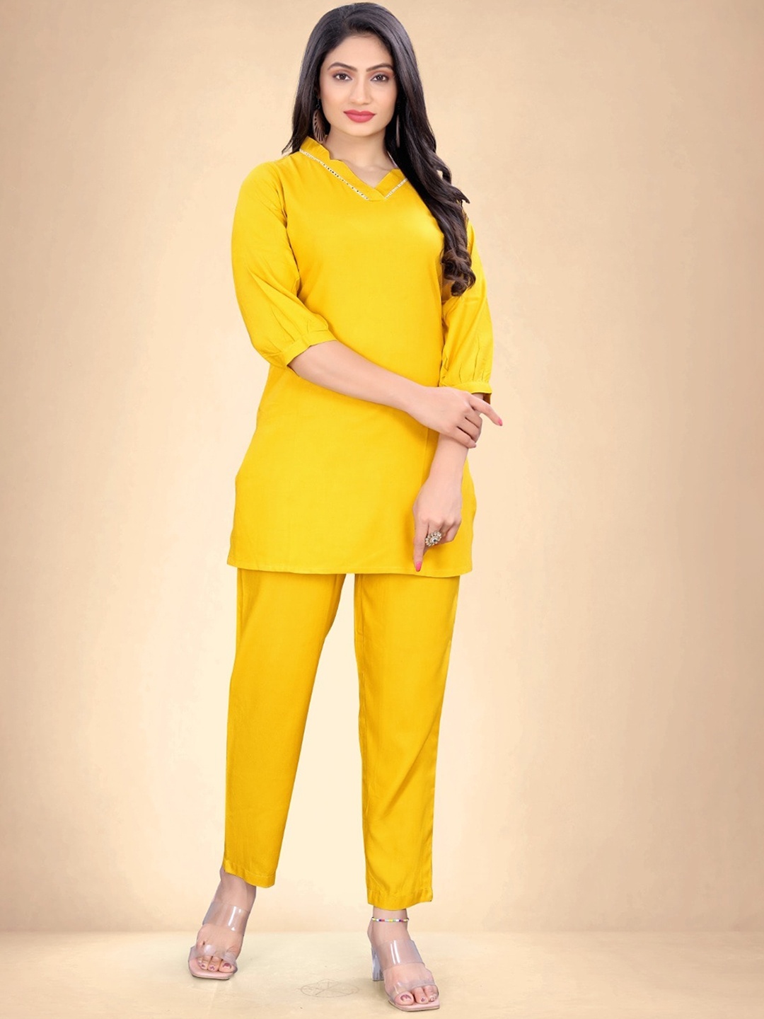 

Abhilasha V-Neck Tunic With Trousers, Yellow