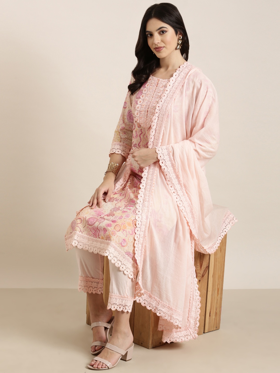 

SHOWOFF Floral Printed Round Neck Thread Work Kurta with Trousers & With Dupatta, Peach