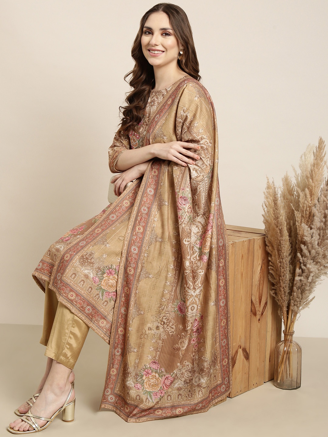 

SHOWOFF Floral Printed Regular Beads and Stones Kurta with Trousers & With Dupatta, Beige