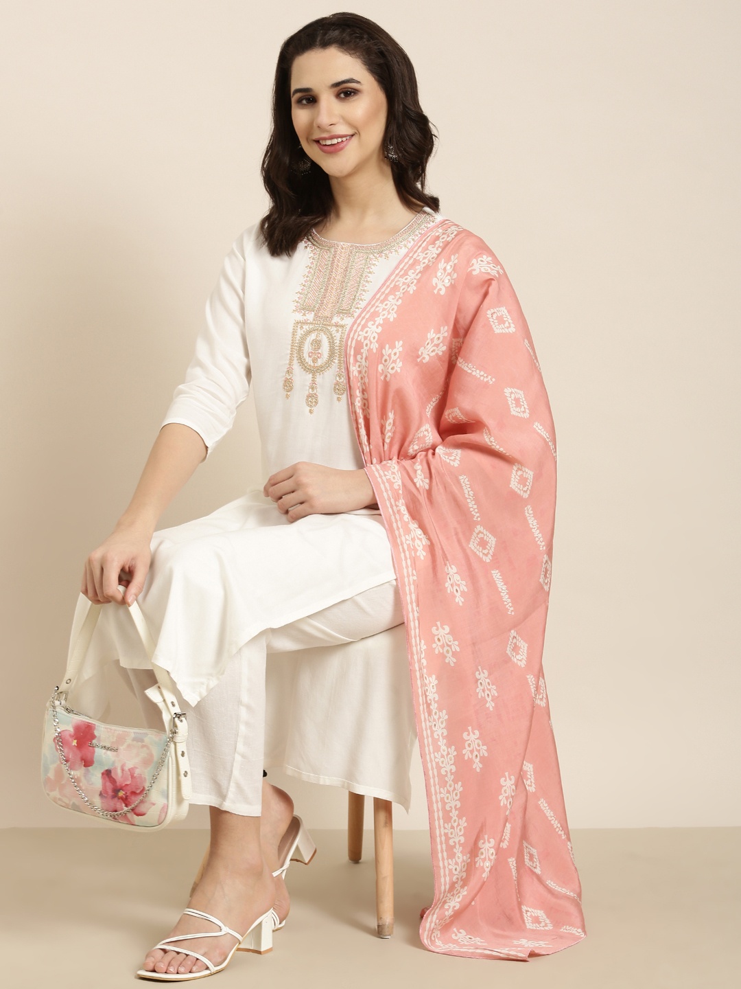 

SHOWOFF Floral Yoke Design Round Neck Straight Kurta with Trousers & Dupatta, Off white