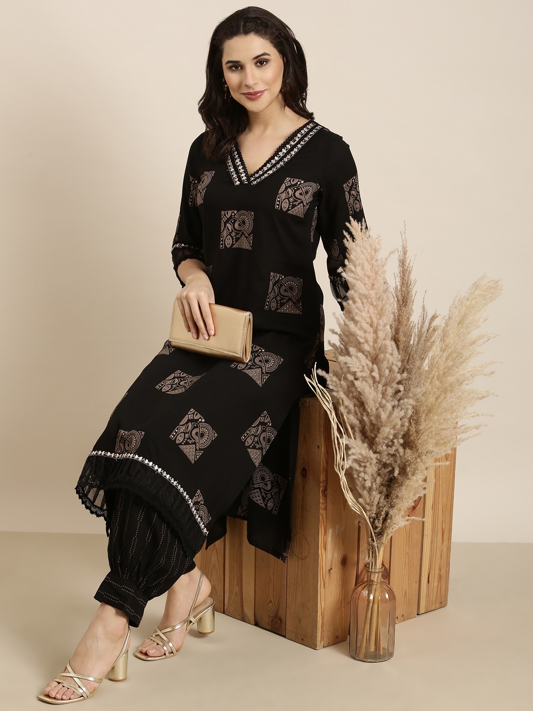 SHOWOFF Ethnic Motifs Printed Regular Mirror Work Kurta with Patiala, Black