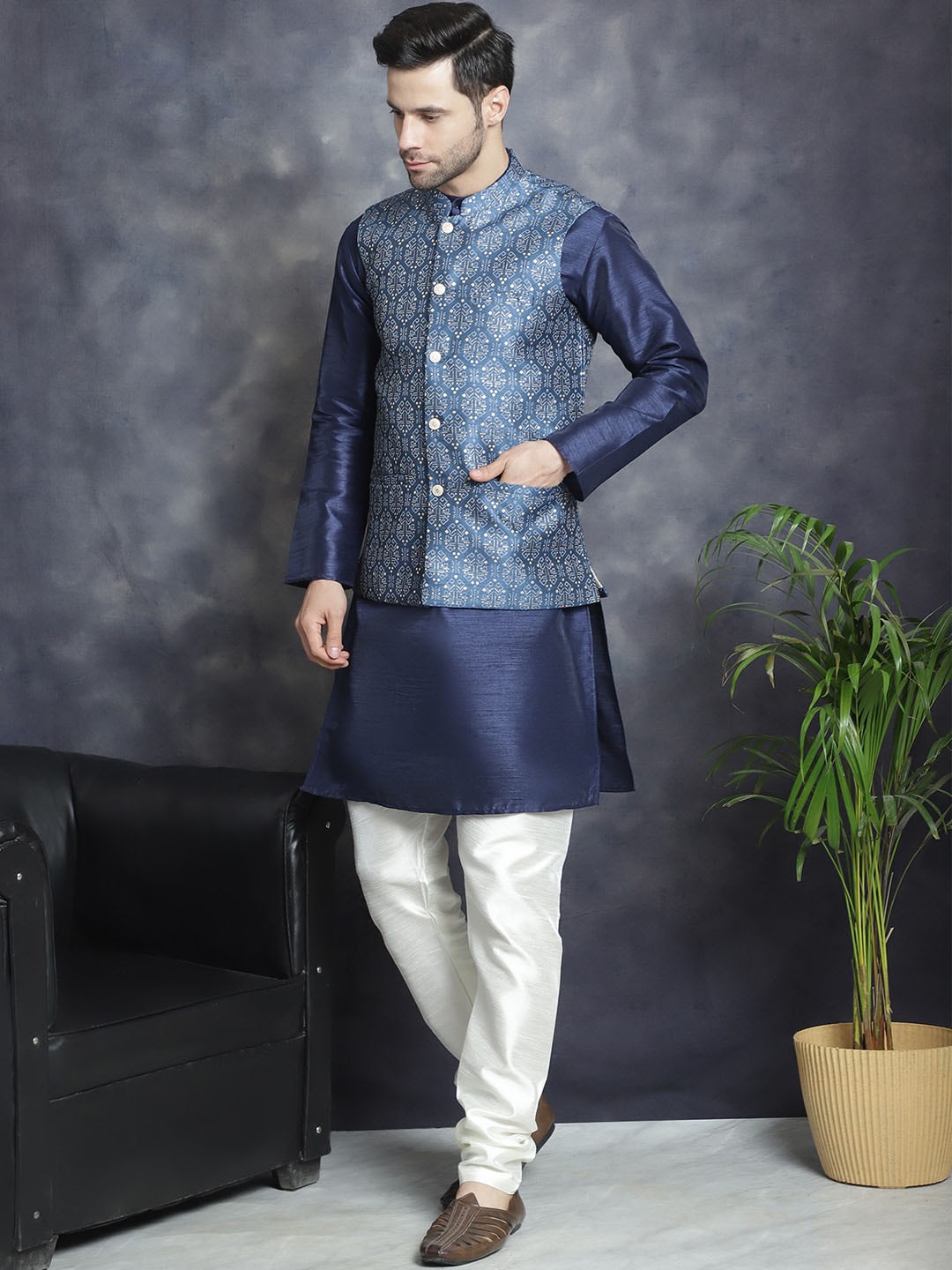 

Jompers Ethnic Motifs Printed Straight Kurta & Pyjama With Nehru Jacket, Blue