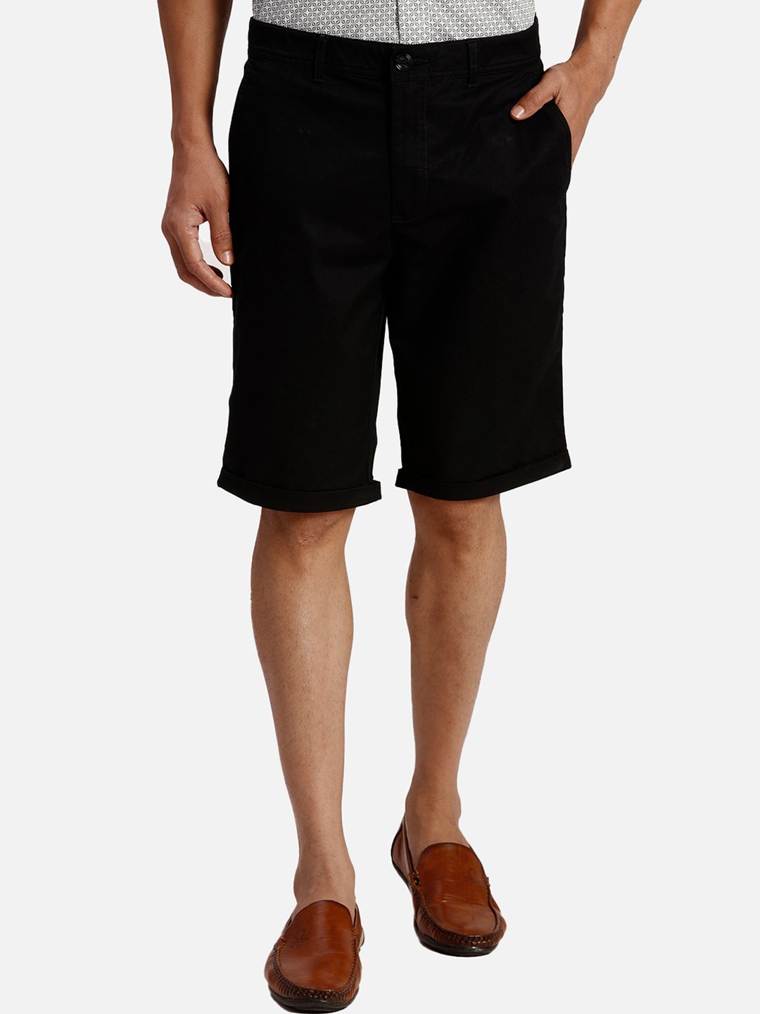 

ColorPlus Men Mid Rise Knee Length Shorts, Black