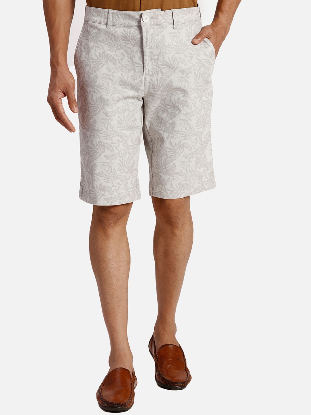 

ColorPlus Men Mid-Rise Tropical Printed Shorts, Grey