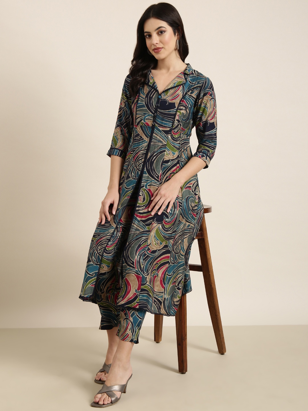 

SHOWOFF Abstract Printed Shirt Collar A-Line Kurta with Trousers, Teal