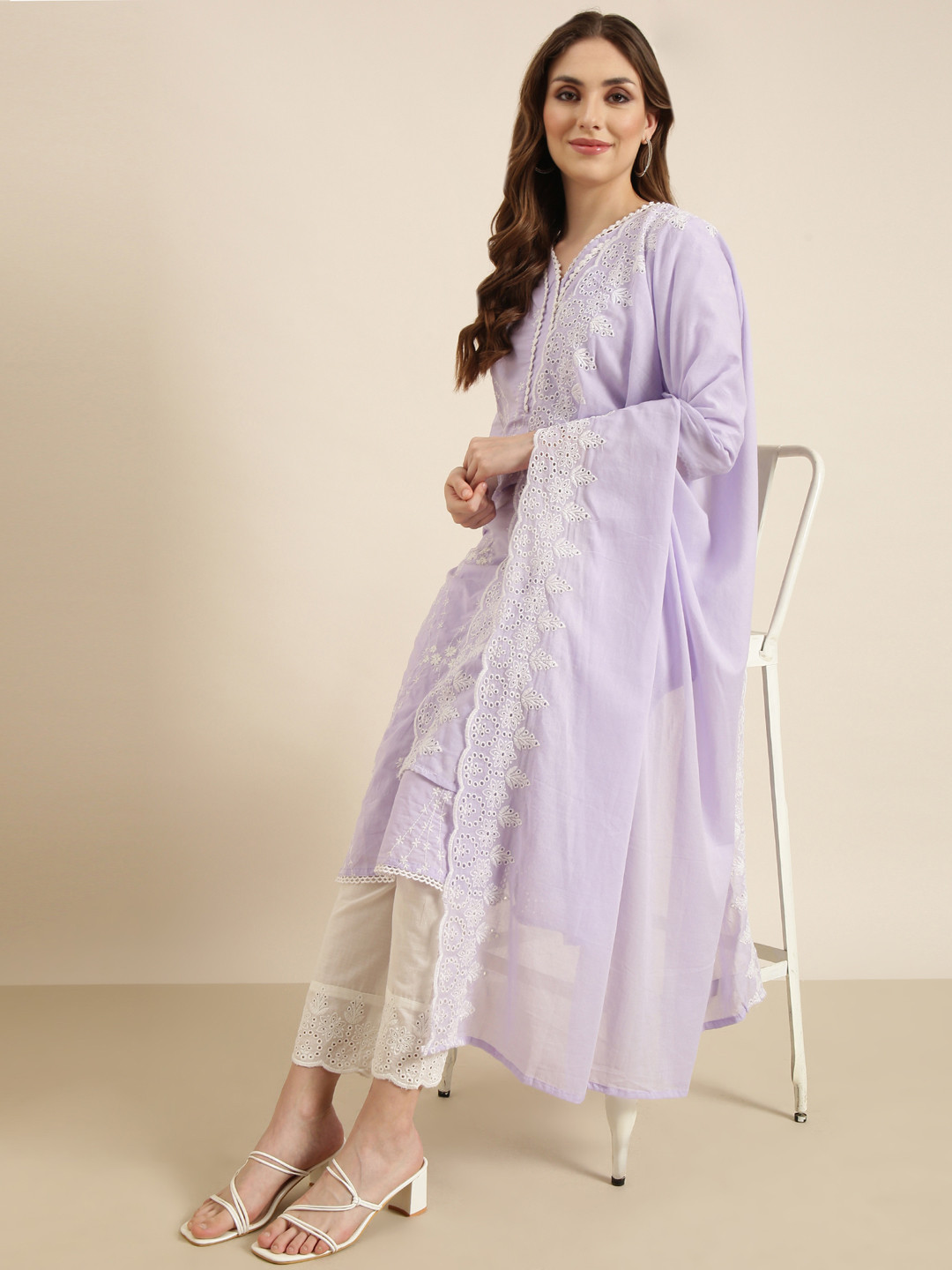 

SHOWOFF Floral Embroidered Regular Thread Work Kurta with Trousers & With Dupatta, Lavender