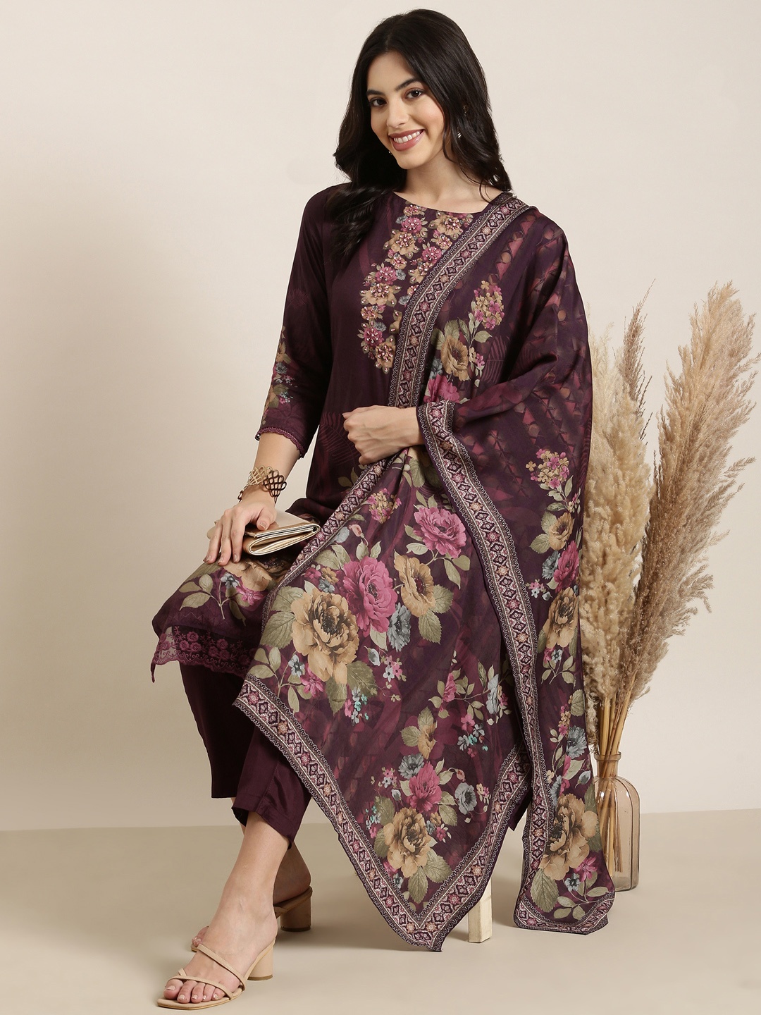 

SHOWOFF Floral Printed Regular Kurta with Trousers & With Dupatta, Purple