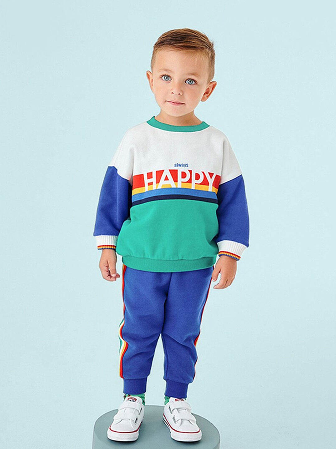 

INCLUD Boys Printed T-shirt With Trousers, Green