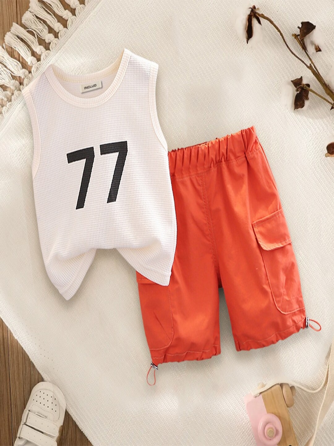 

INCLUD Boys Printed T-shirt With Shorts, White