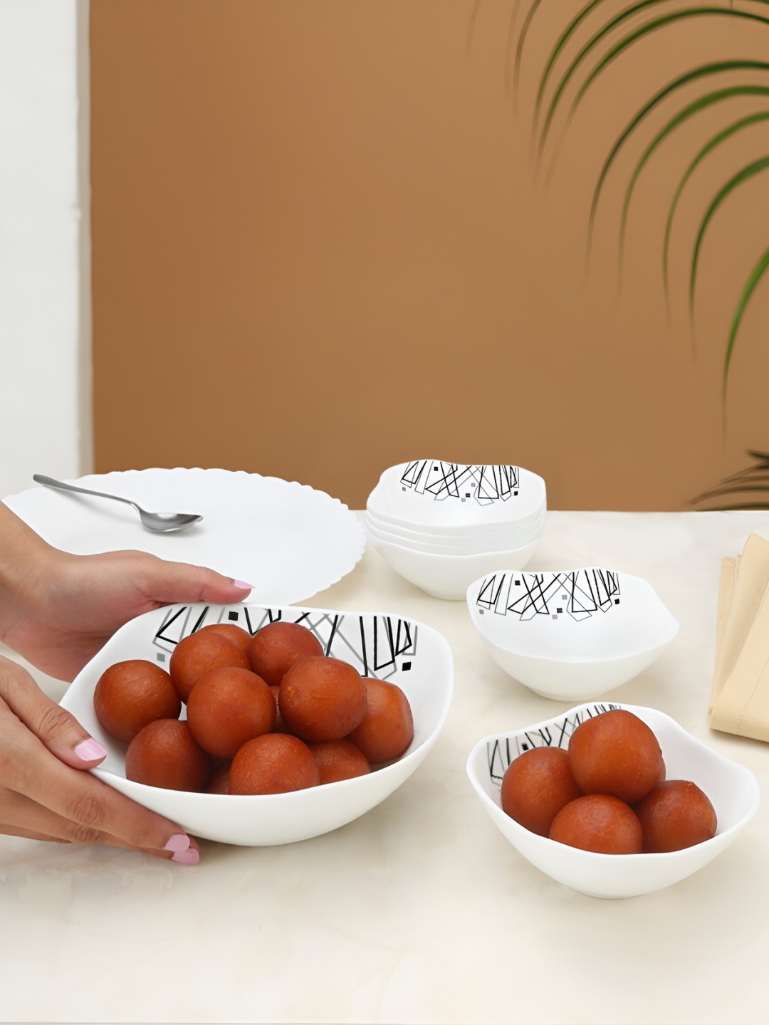 

Larah by BOROSIL White & Black 7 Pieces Printed Glass Serving Bowl 250 ml