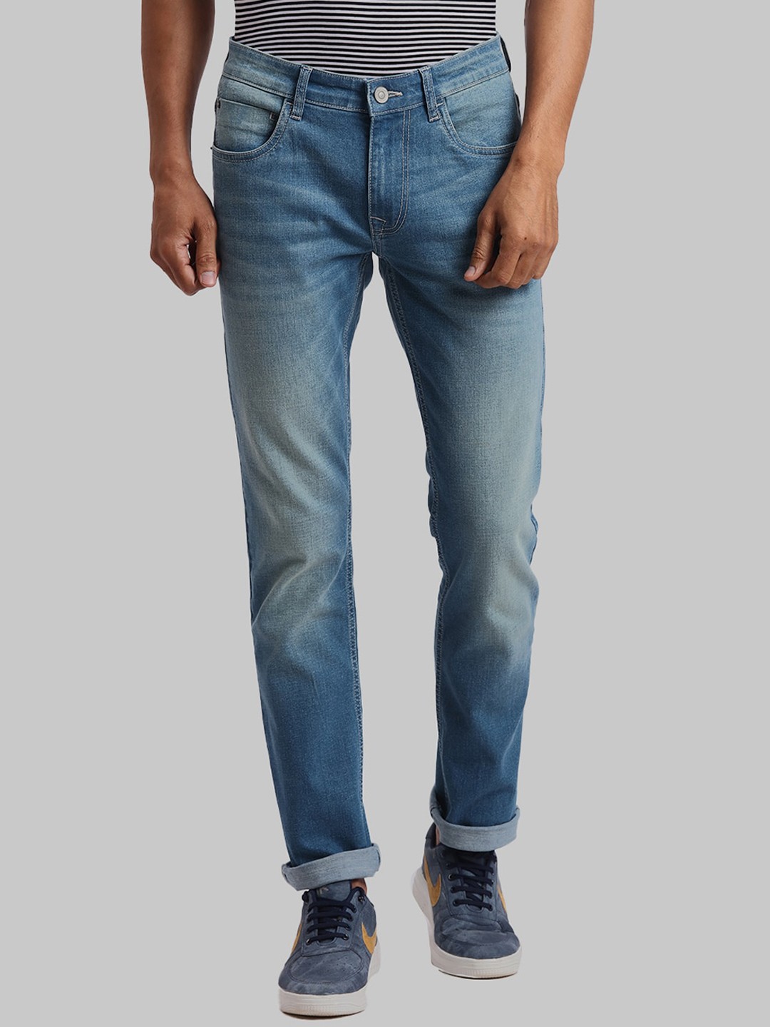 

ColorPlus Men Tapered Fit Light Fade Clean Look Stretchable Jeans, Blue
