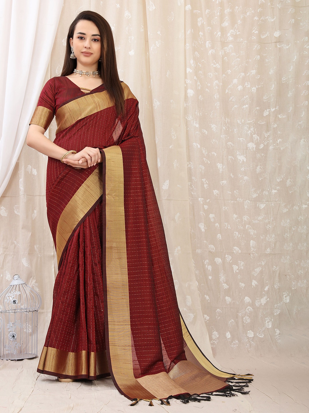 

V3 FASHION STUDIO Woven Design Zari Pure Silk Banarasi Saree With Tassels, Red