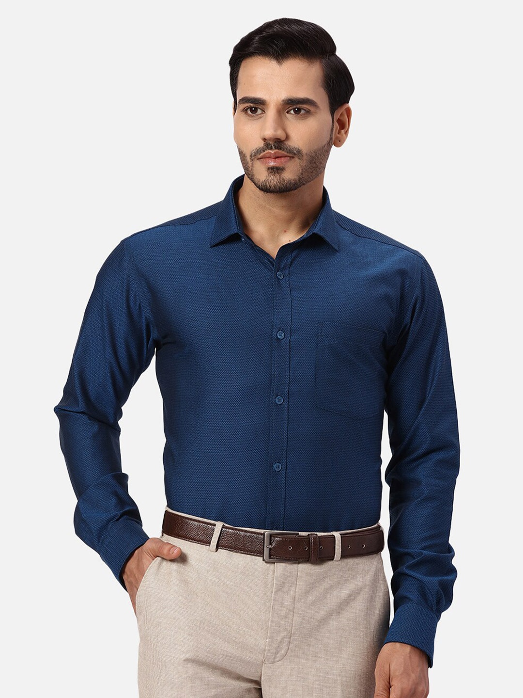 

Park Avenue Cotton Spread Collar Slim Fit Curved Formal Shirt, Blue