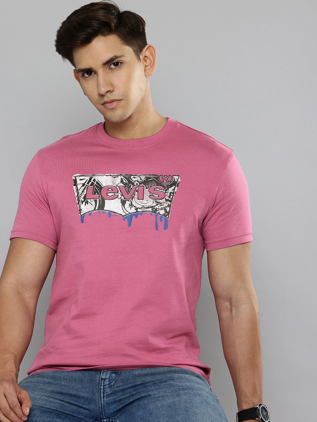 

Levis Men Brand Logo Printed Slim Fit T-shirt, Pink