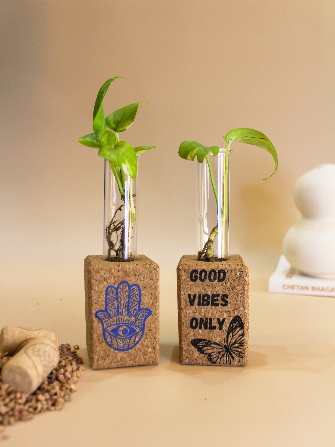 

Raw Yarns Beige 2 Pcs Cork Fridge Magnet Planters
