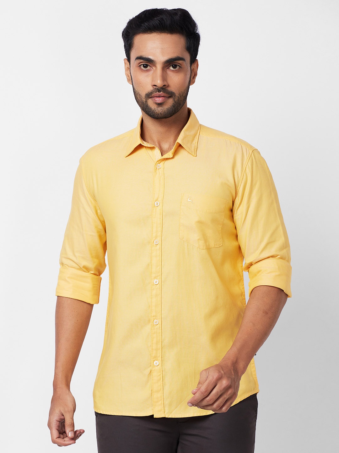 

Parx Yellow Slim Fit Opaque Pure Cotton Cutaway Collar Casual Shirt