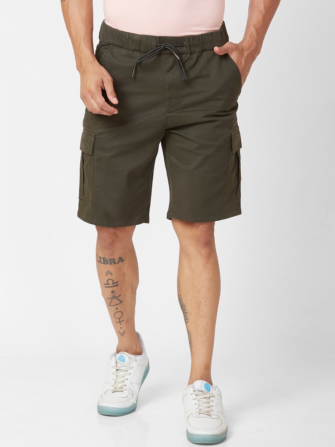 

Parx Men Regular Fit Cargo Shorts, Green