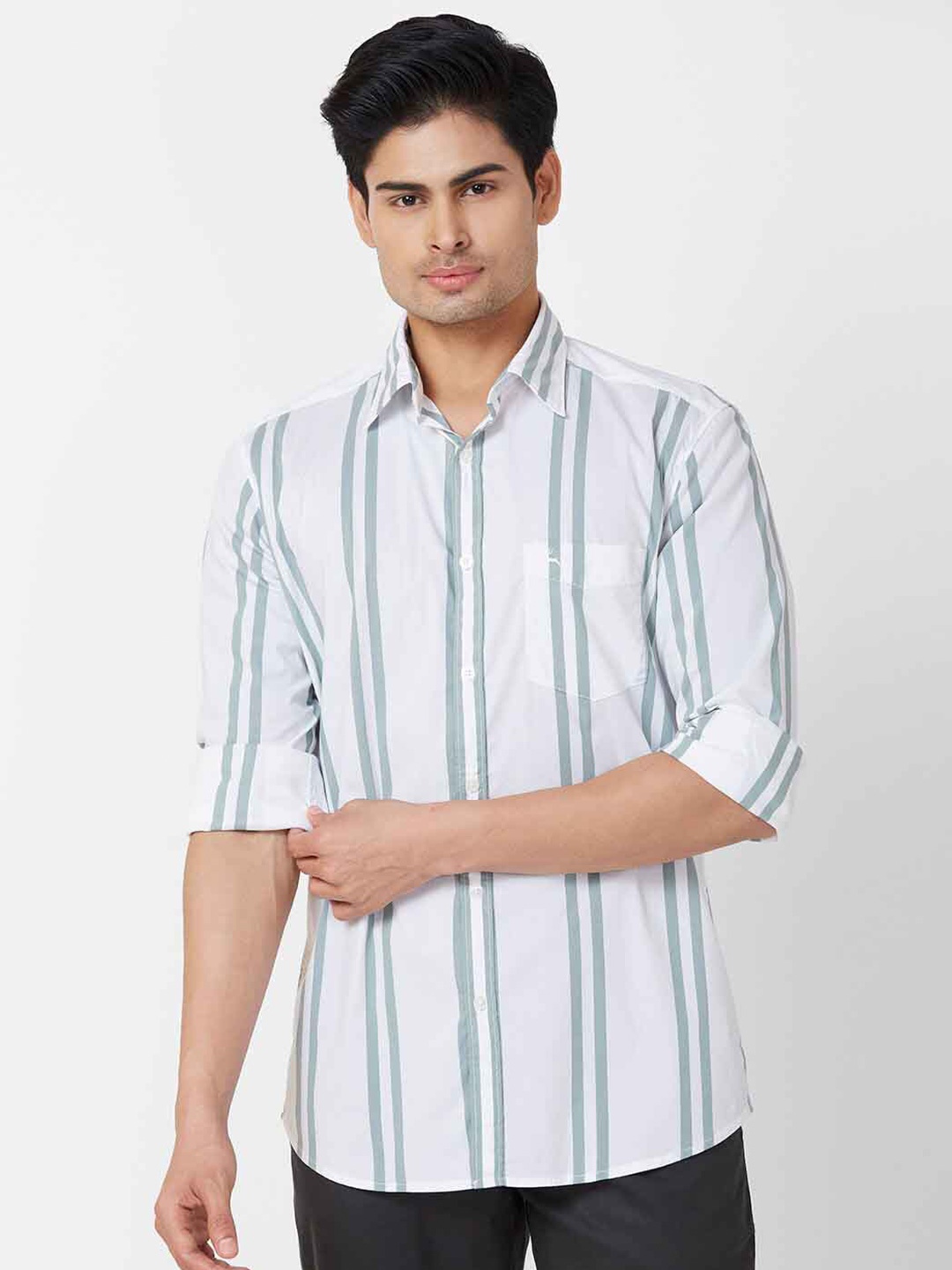 

Parx Slim Fit Vertical Striped Casual Shirt, Green