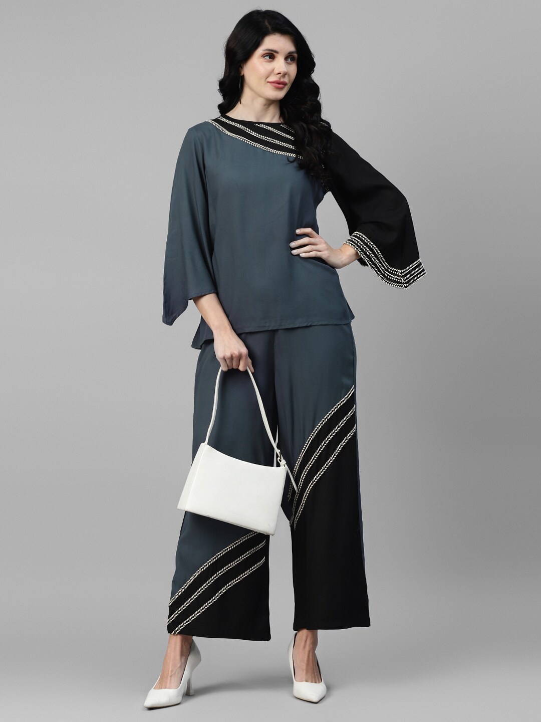 

DEEBACO Colour Blocked Top With Palazzos, Grey