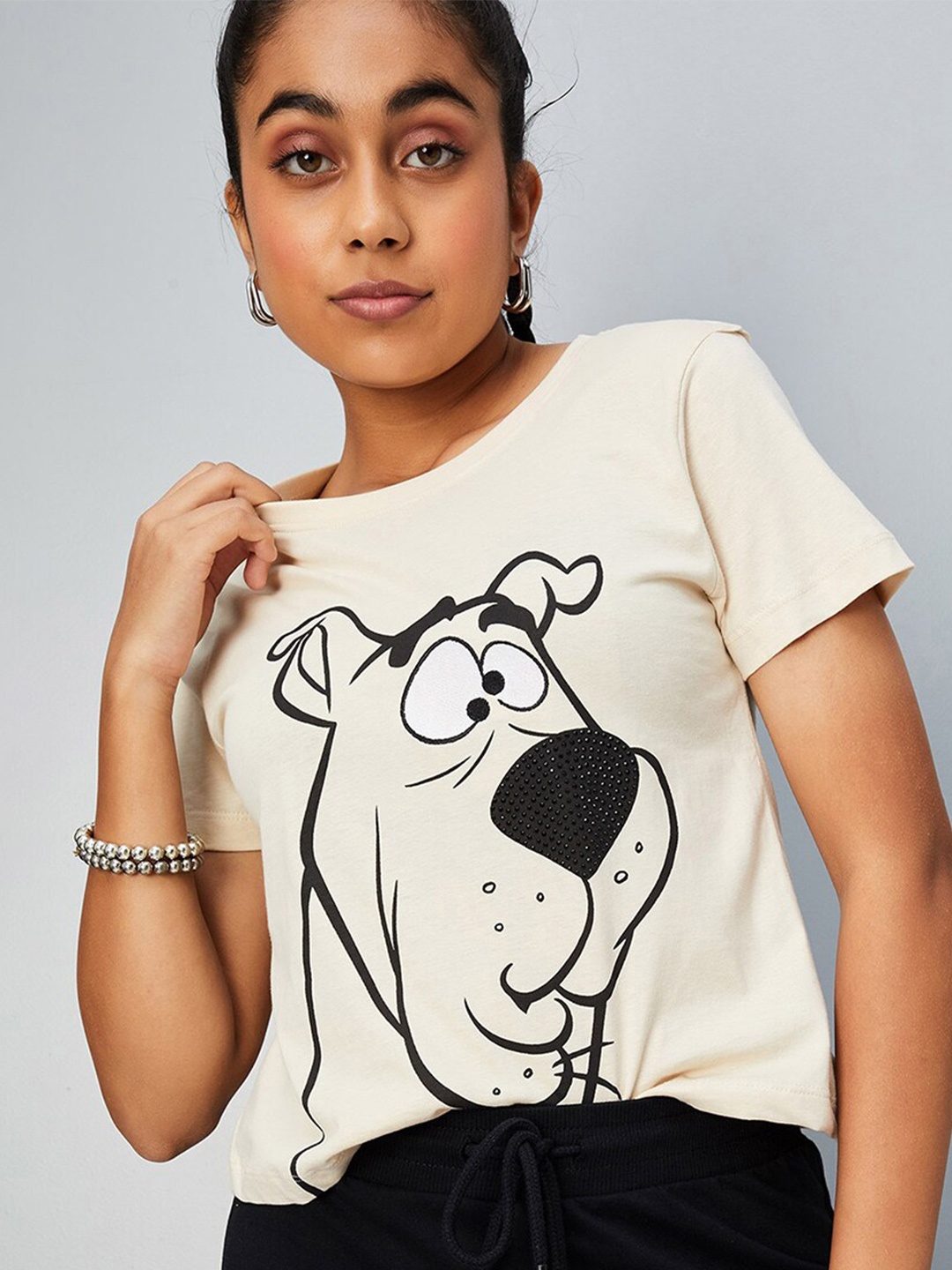 

max Girls Graphic Printed Round Neck Cotton T-shirt, Beige
