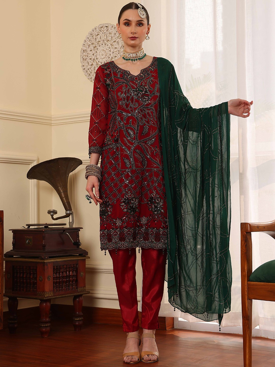 

cbazaar Ethnic Motifs Sequinned Embroidered Regular Kurta With Trousers & Dupatta, Maroon