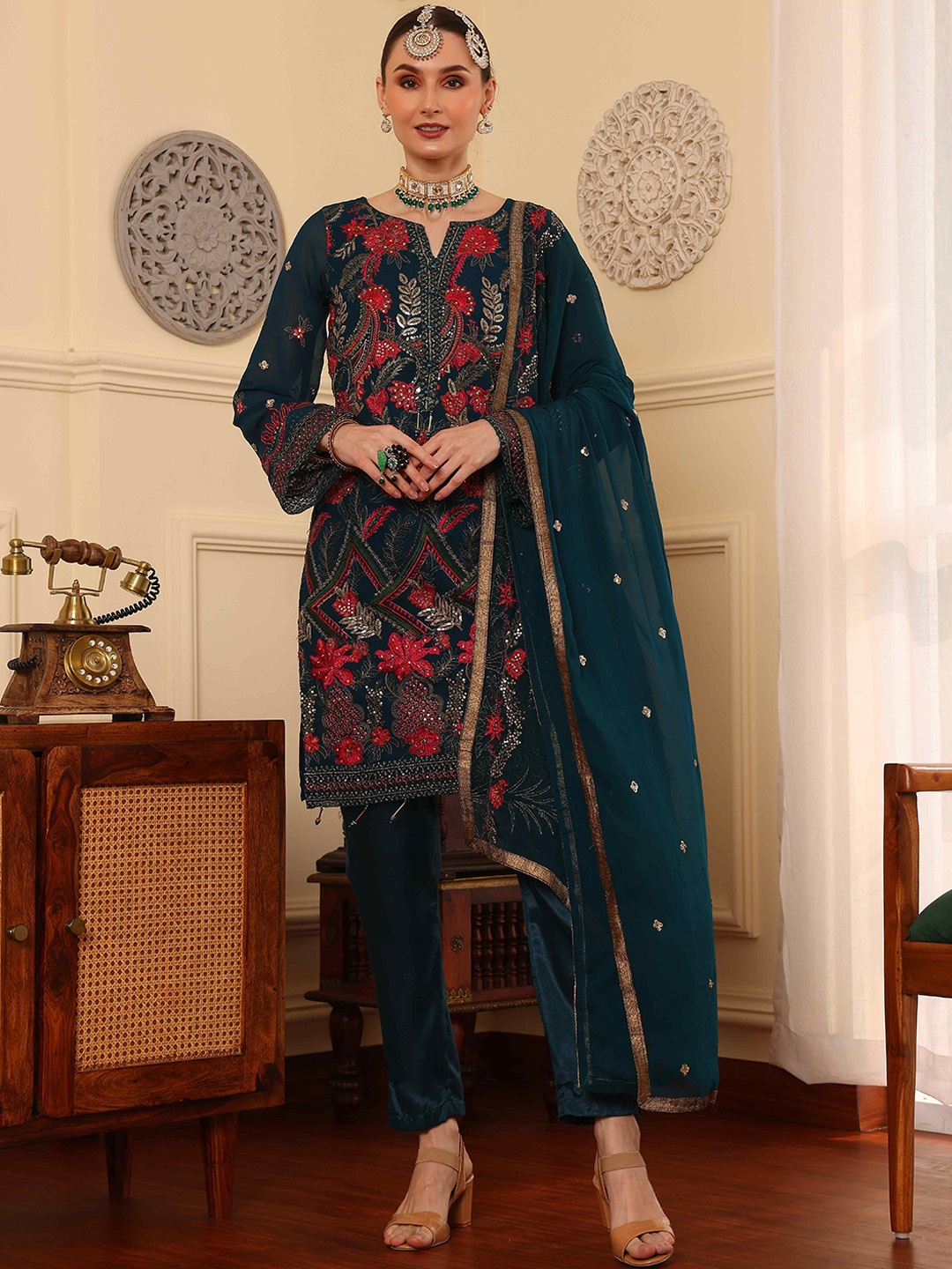 

cbazaar Ethnic Motifs Embroidered Regular Sequinned Kurta with Trousers & With Dupatta, Blue