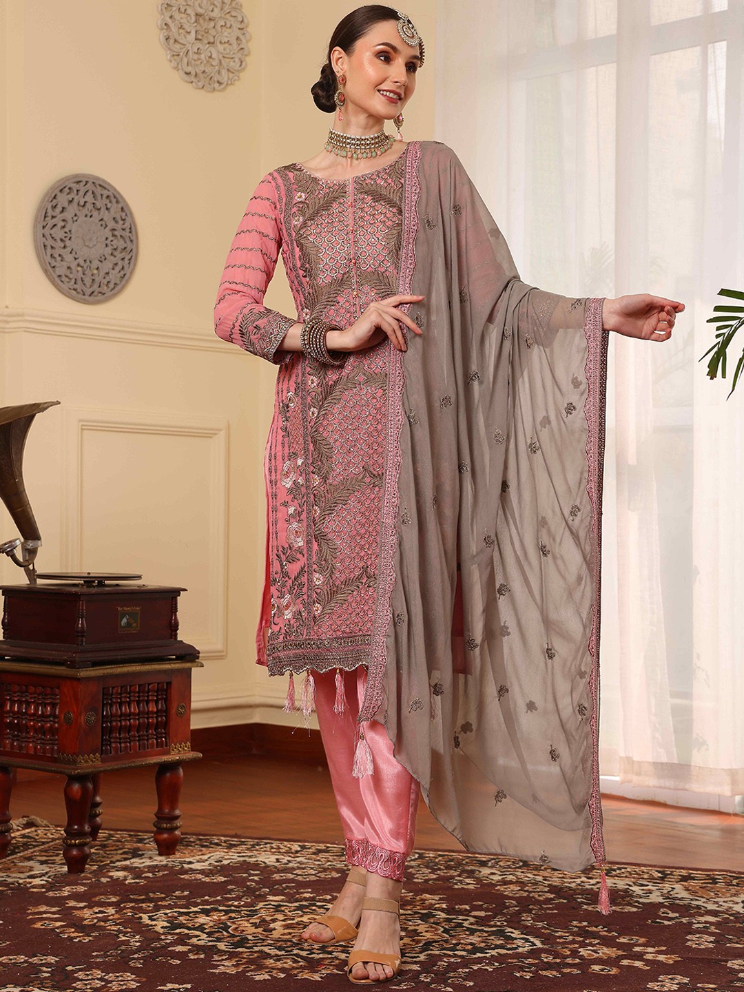 

cbazaar Ethnic Motifs Embroidered Regular Kurta with Trousers & With Dupatta, Pink
