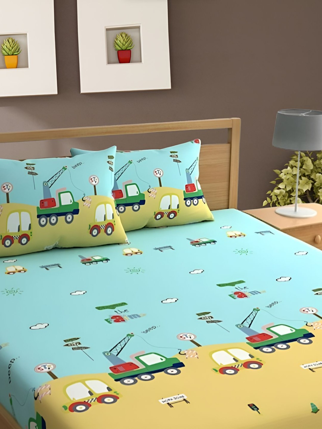 

Bajo's Blue & Yellow Printed Cotton 250 TC Fitted King Bedsheet with 2 Pillow Covers
