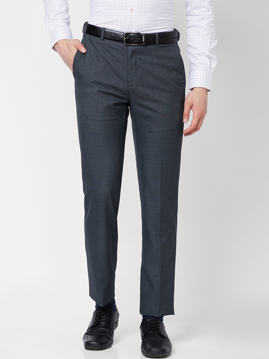 

Raymond Men Checked Contemporary-Fit Trousers, Grey