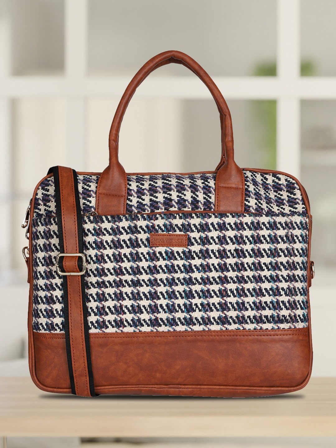 

MINI WESST Unisex Printed Laptop Bag Up to 16 inch, Brown