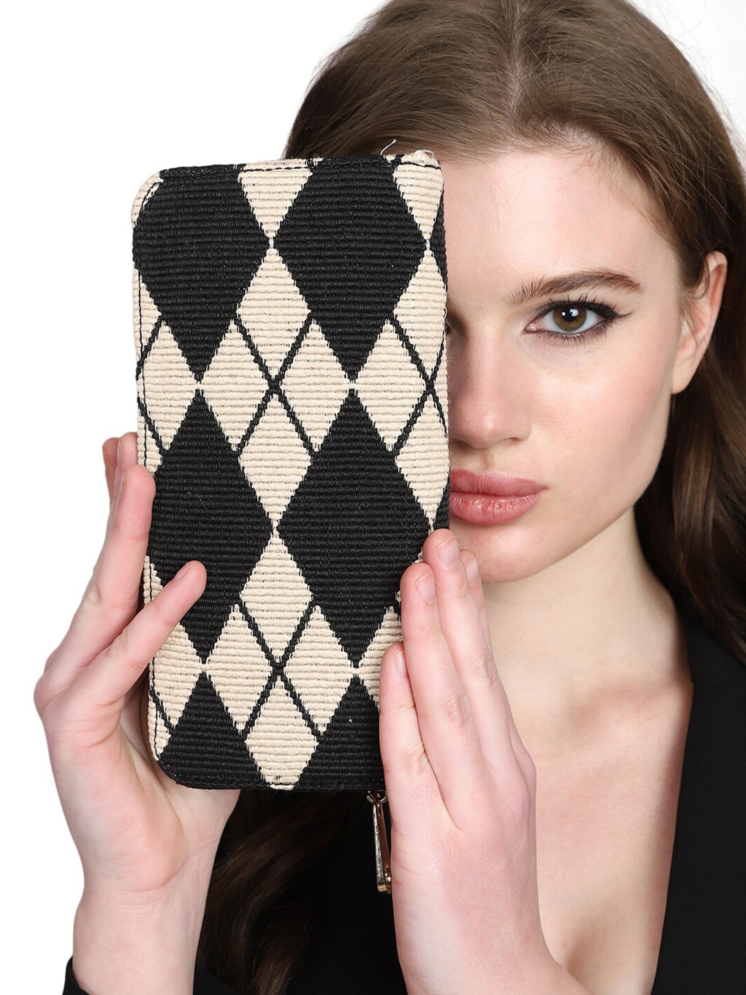 

MINI WESST Geometric Printed Wallets, Beige