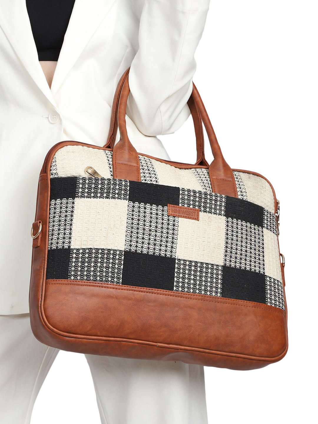 

MINI WESST Unisex Checked Laptop Bag, Beige