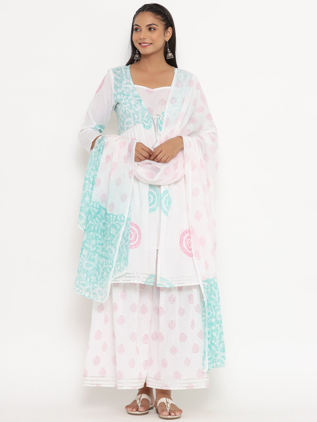 

mirari Women Floral Printed Regular Pure Cotton Kurta with Sharara & With Dupatta, White