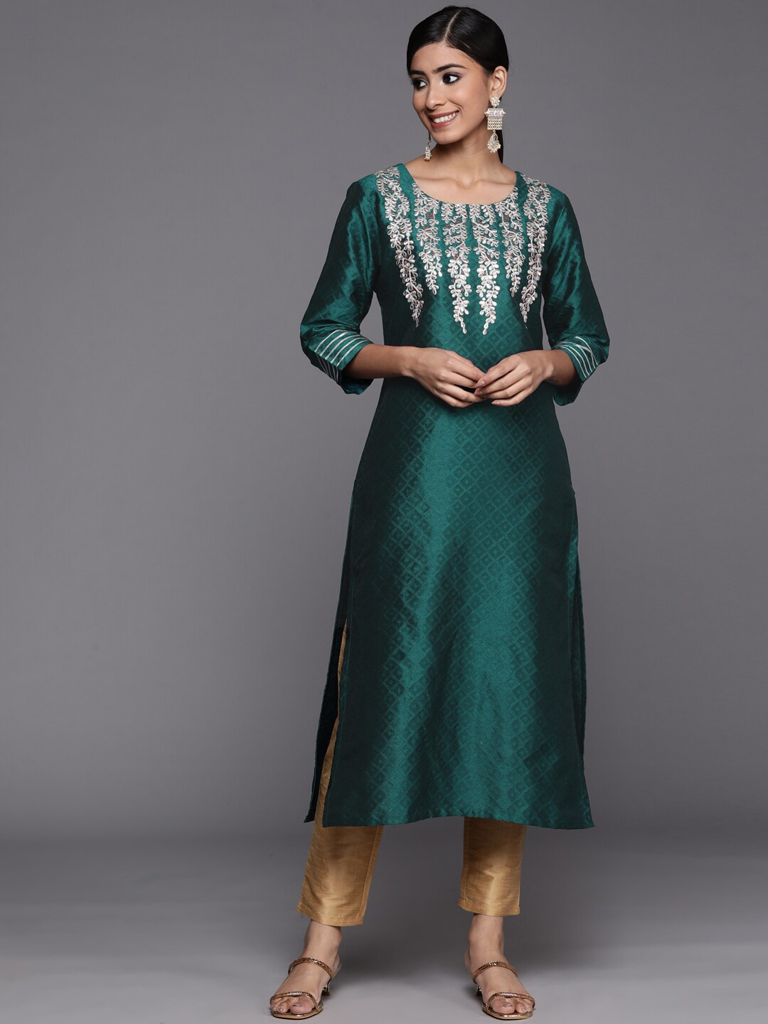 

KALINI Ethnic Motifs Yoke Design Thread Work Jacquard Straight Kurta, Green