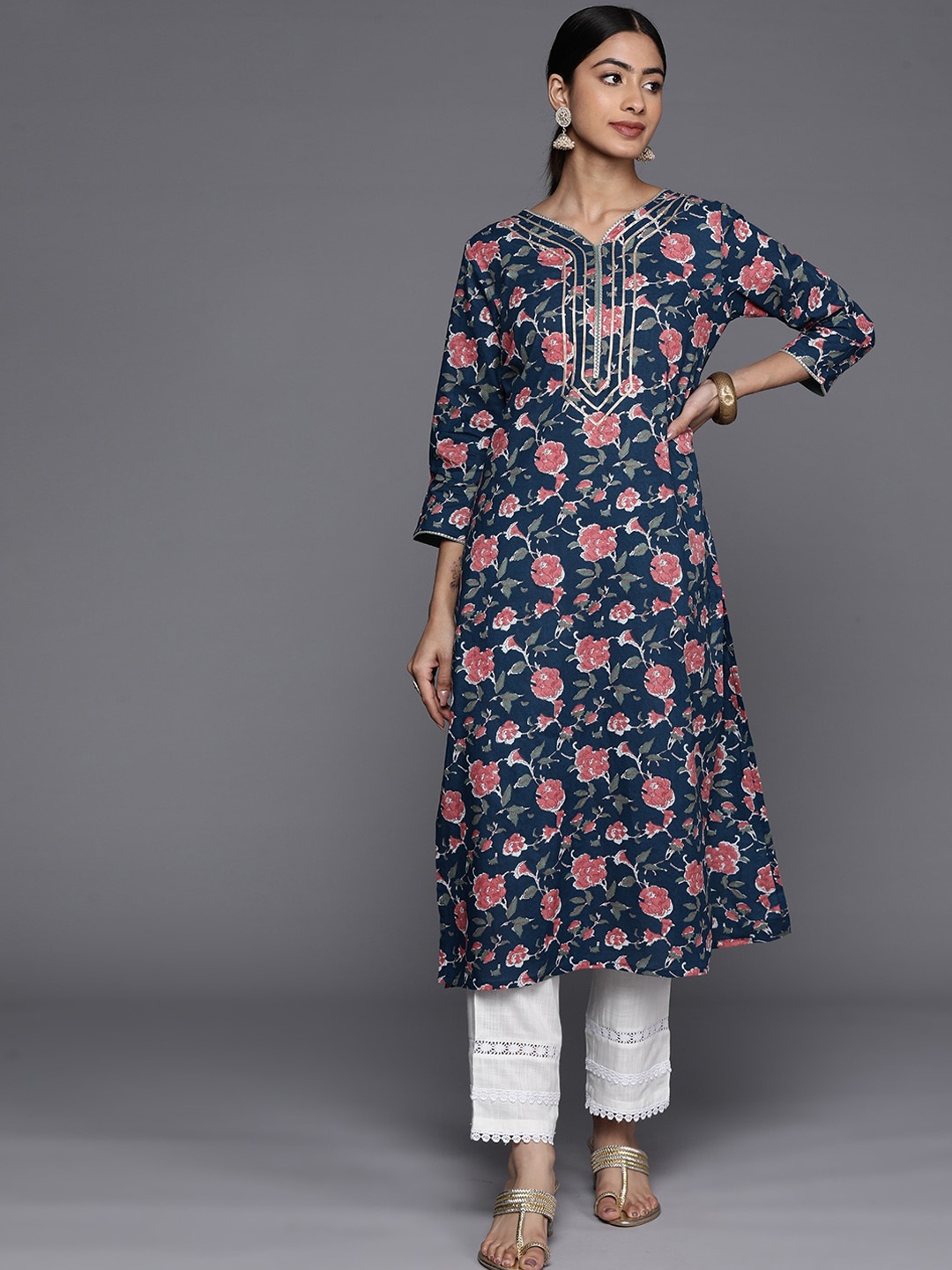 

KALINI Floral Printed Gotta Patti Straight Kurta, Blue