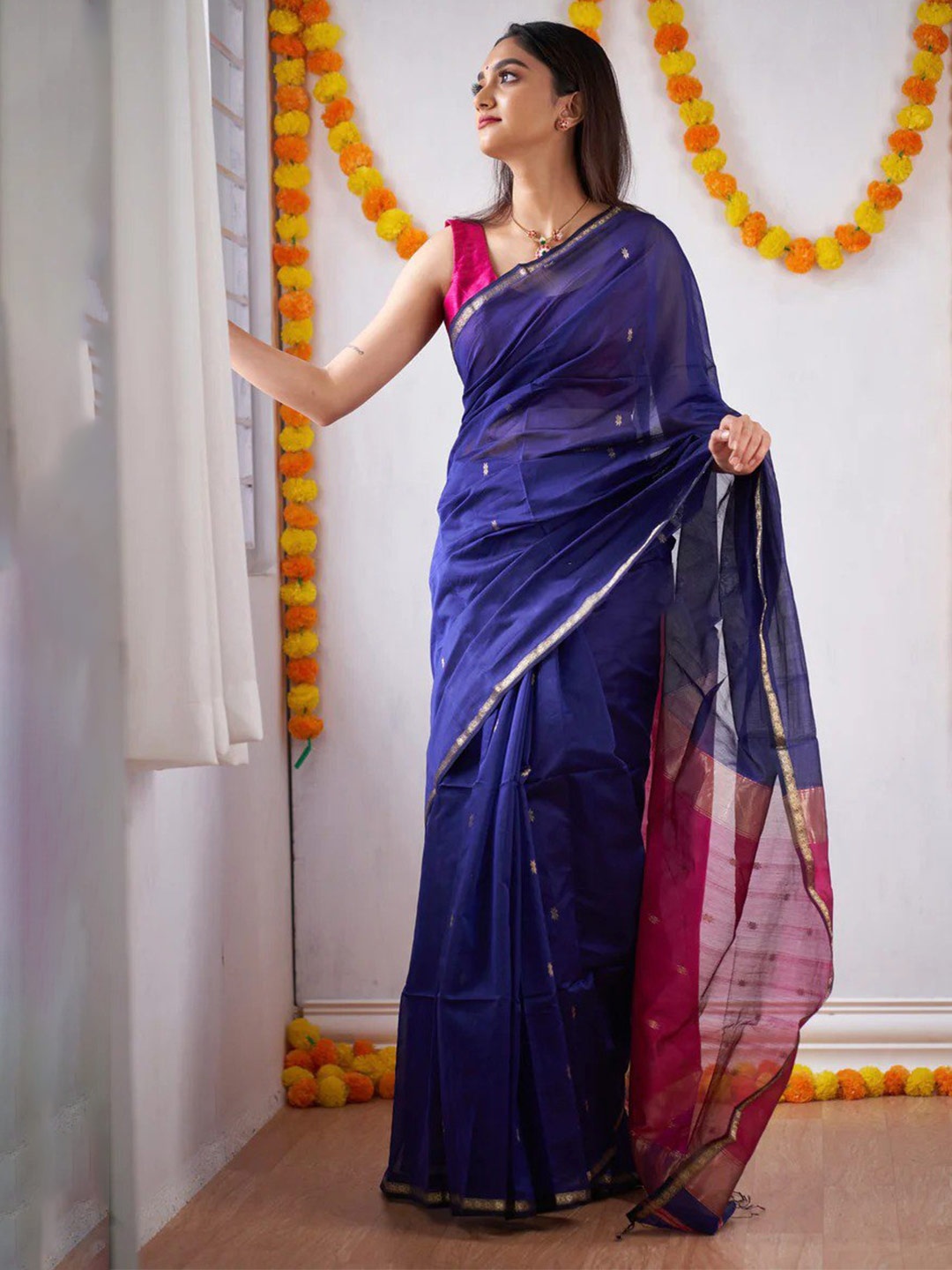 

bansari textiles Ethnic Motifs Woven Design Zari Kanjeevaram Saree, Blue