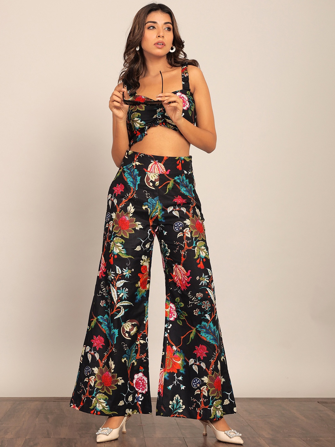 

KAORI BY SHREYA AGARWAL Printed Pure Cotton Crop Top With Trousers Co-Ords, Black