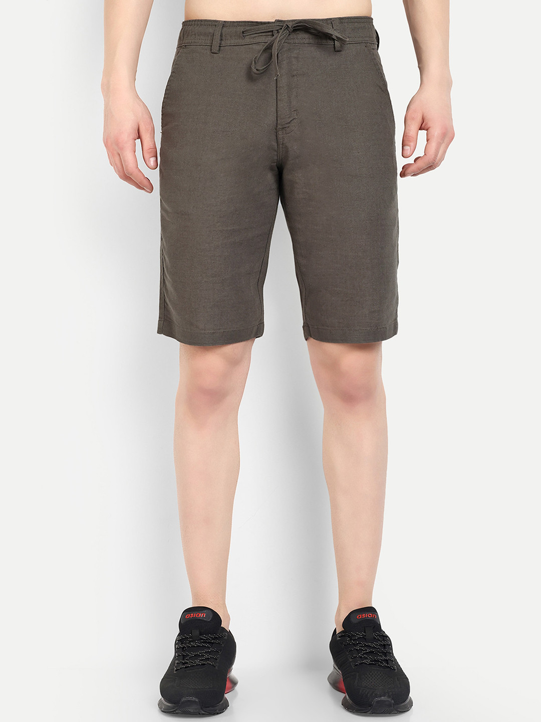 

CARBONN CLOTH Men Mid-Rise Linen Regular Shorts, Green