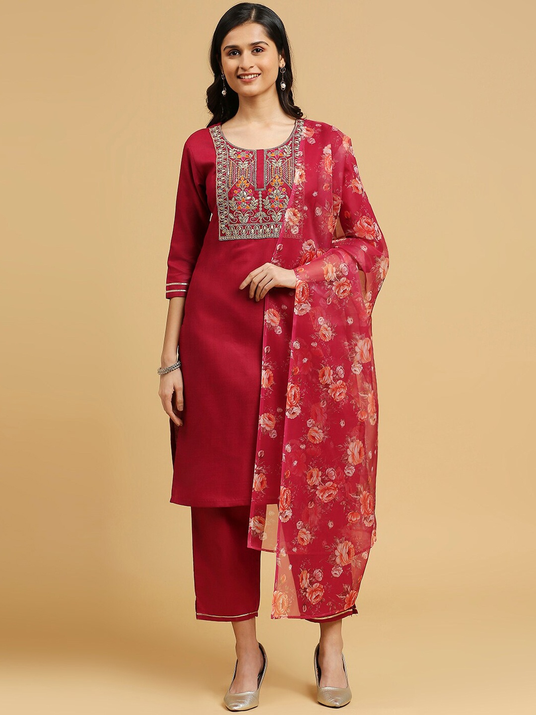 

Anouk Ethnic Motifs Embroidered Regular Zardozi Pure Cotton Kurta With Trousers & Dupatta, Red