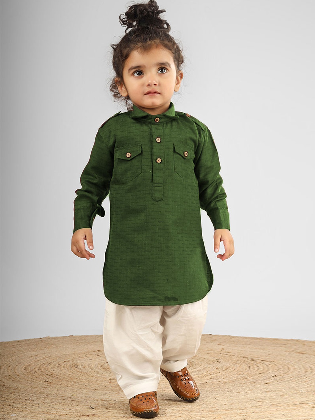 

Polka Tots Boys Self Design Woven Design Pathani Kurta With Salwar, Green