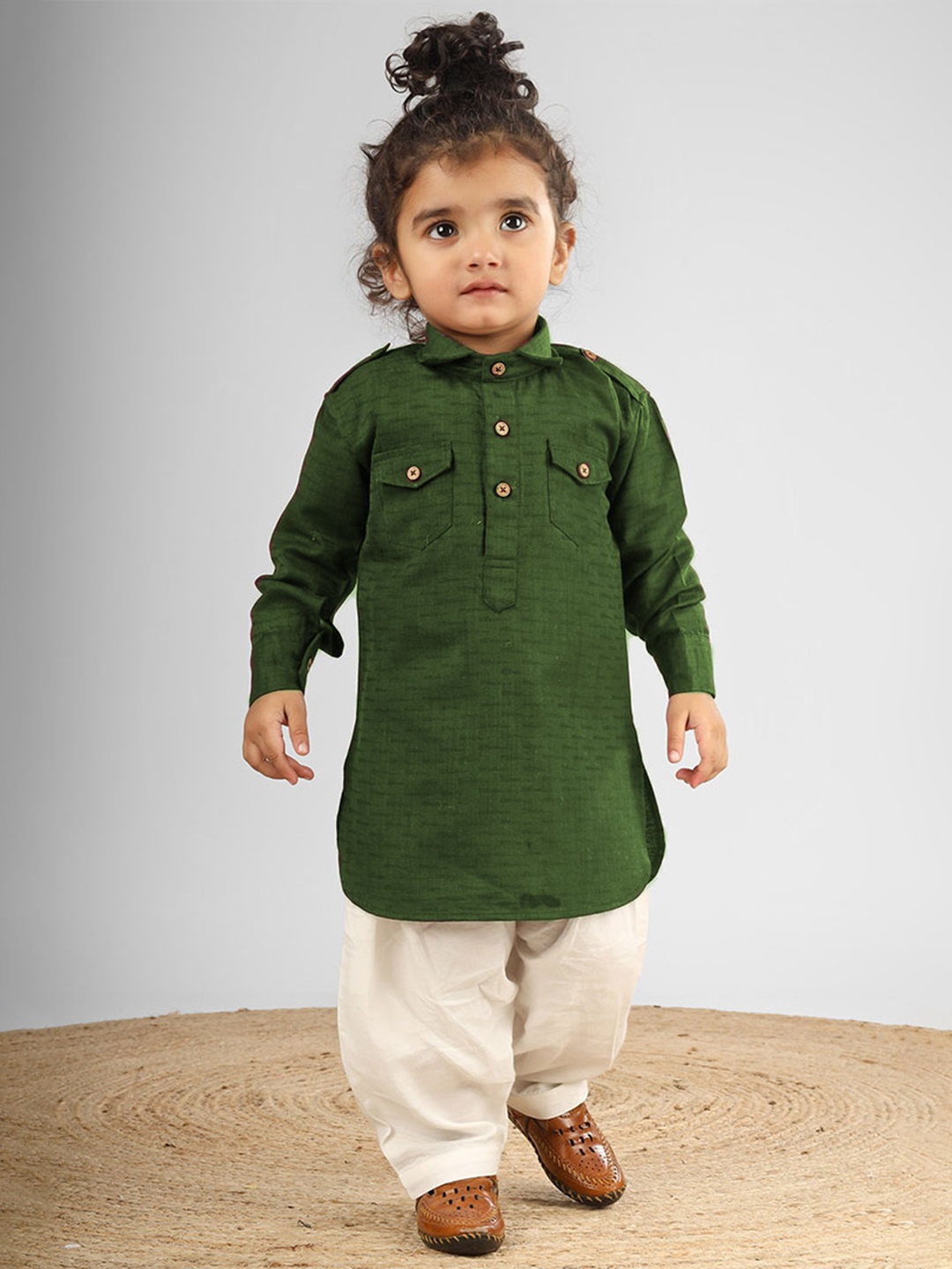 

Polka Tots Kids Shirt Collar Long Sleeves Kurta with Pyjamas, Green