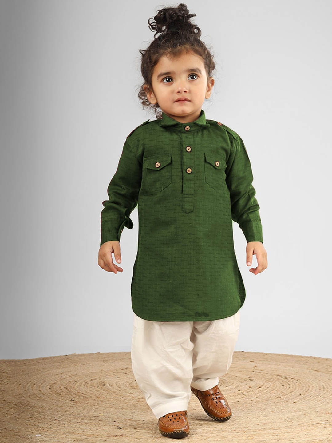 

Polka Tots Kids Abstract Printed Pathani Kurta With Dhoti, Green