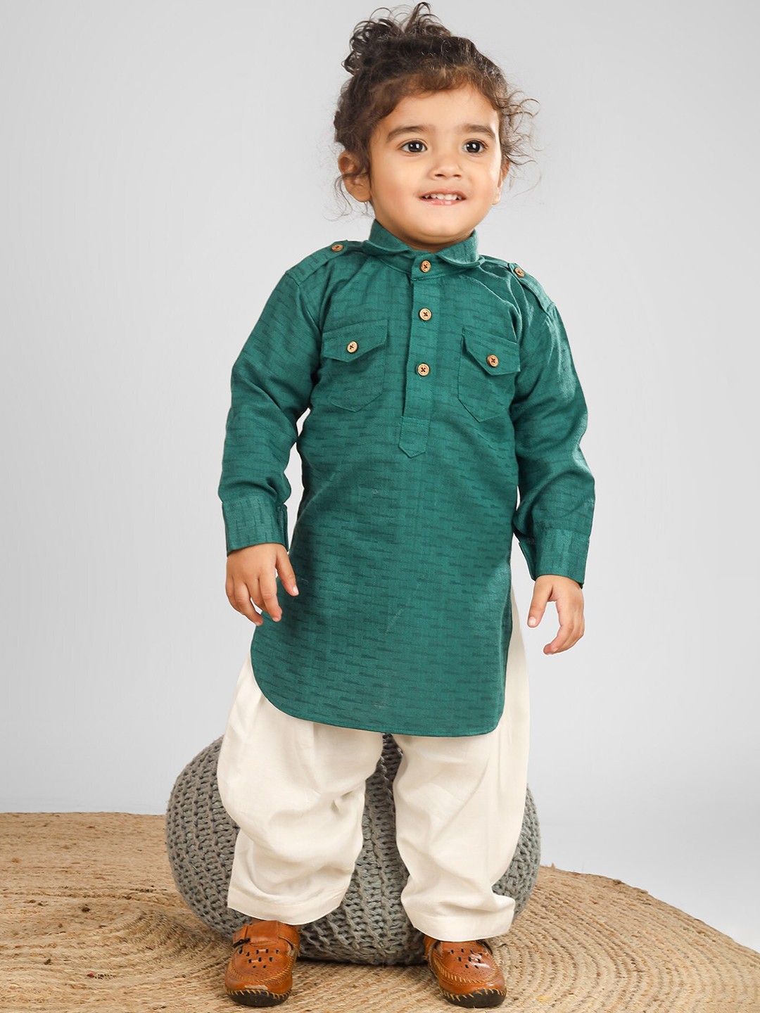 

Polka Tots Kids Shirt Collar Long Sleeves Kurta with Pyjamas, Green